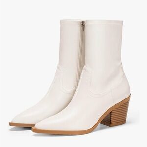 Elegant White Ankle Boots